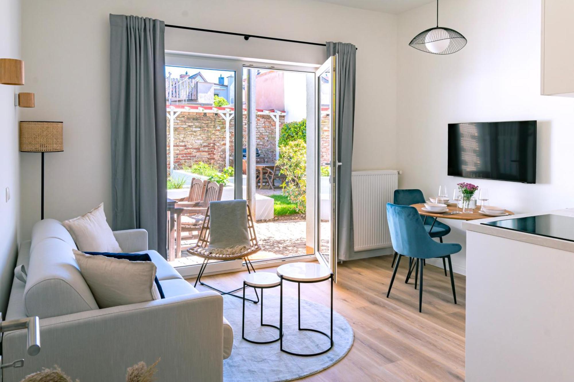 Kapitaenshaus Friedrich Franz - Premium Apartments 200 Meter Vom Strand Und Alten Strom Росток Екстериор снимка