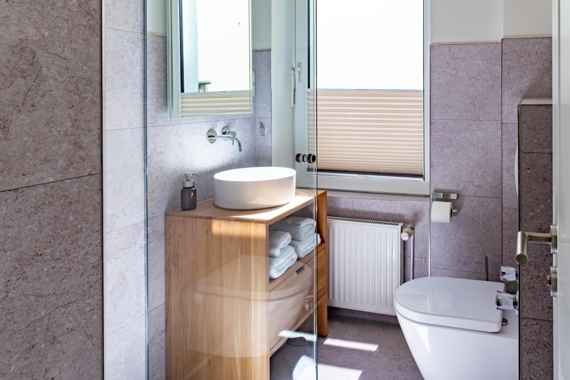 Kapitaenshaus Friedrich Franz - Premium Apartments 200 Meter Vom Strand Und Alten Strom Росток Екстериор снимка