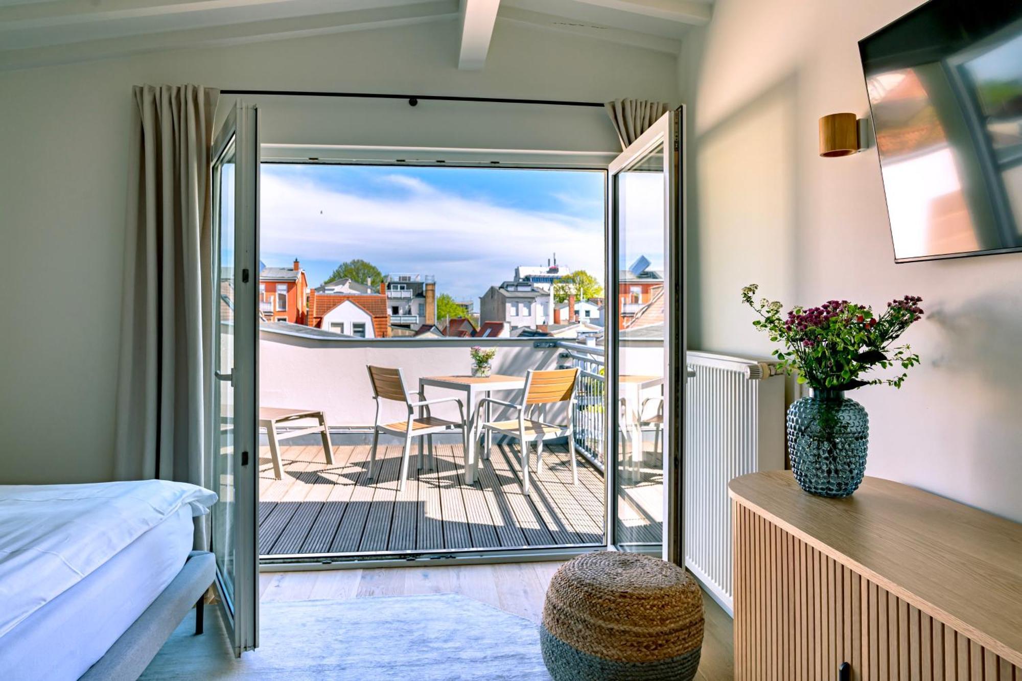 Kapitaenshaus Friedrich Franz - Premium Apartments 200 Meter Vom Strand Und Alten Strom Росток Екстериор снимка