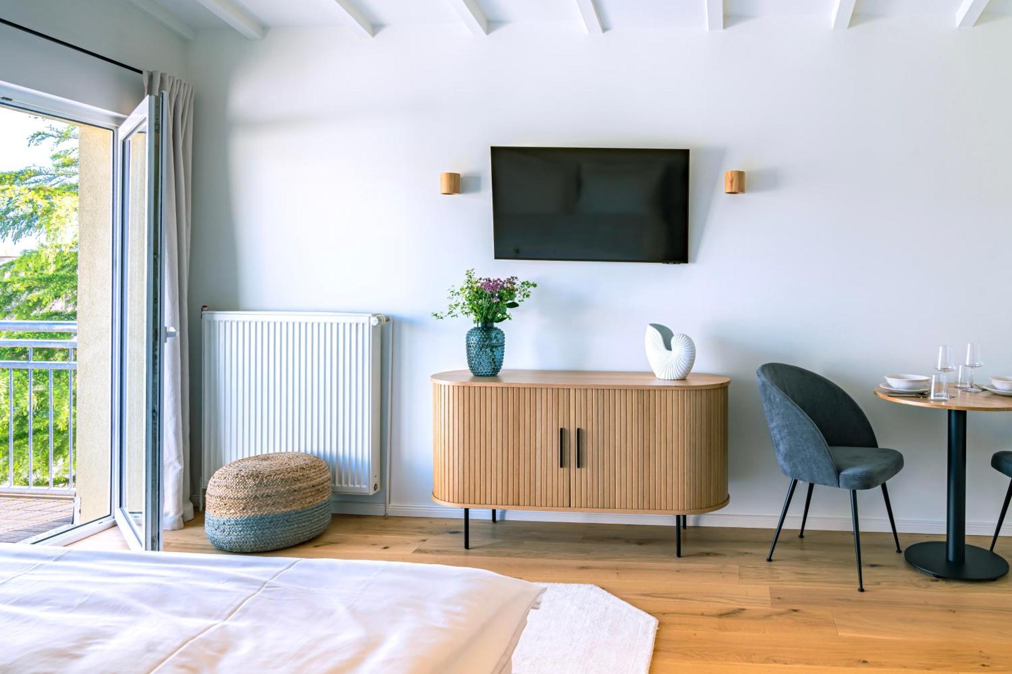 Kapitaenshaus Friedrich Franz - Premium Apartments 200 Meter Vom Strand Und Alten Strom Росток Екстериор снимка