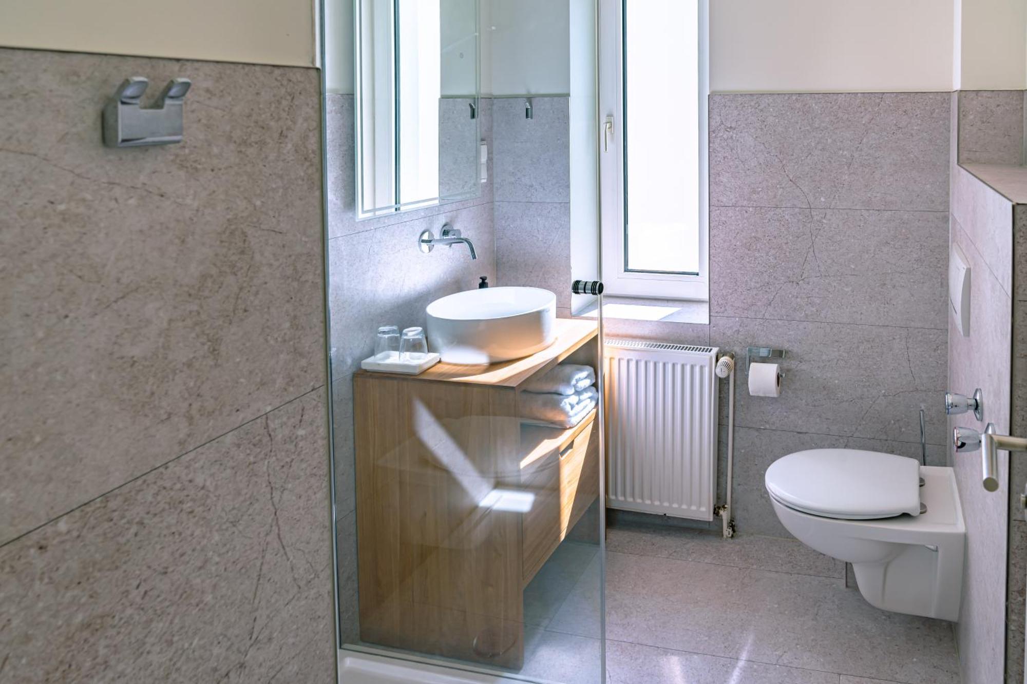 Kapitaenshaus Friedrich Franz - Premium Apartments 200 Meter Vom Strand Und Alten Strom Росток Стая снимка