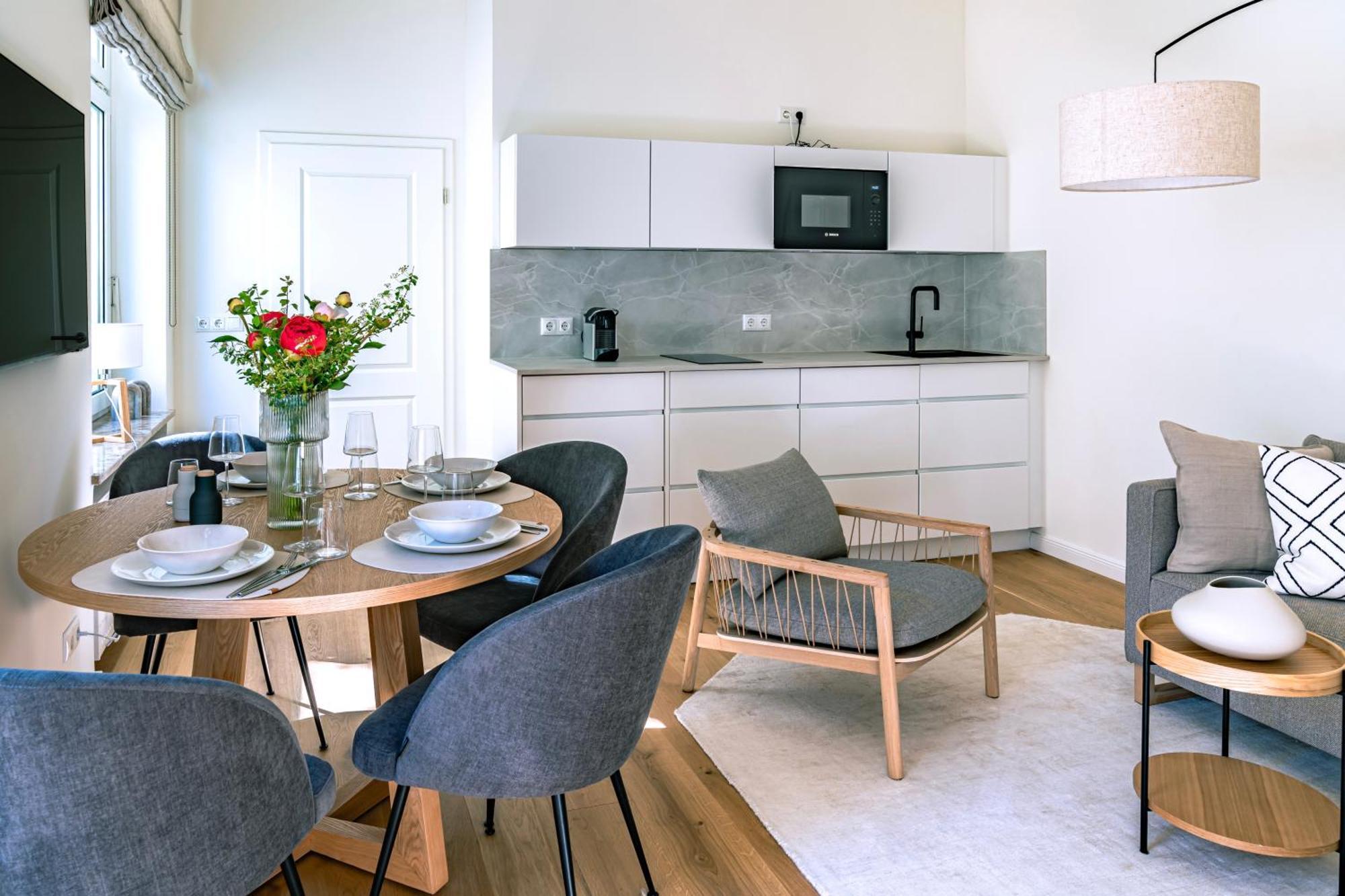Kapitaenshaus Friedrich Franz - Premium Apartments 200 Meter Vom Strand Und Alten Strom Росток Стая снимка